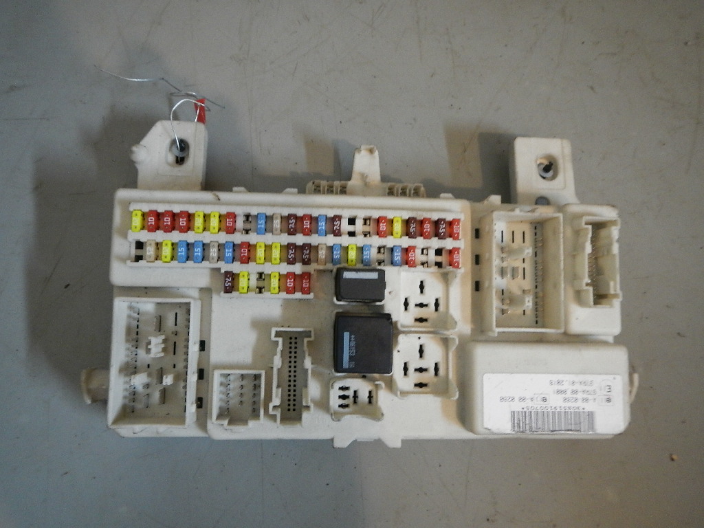 Предохранители на форд фокус 2 2007 года схема