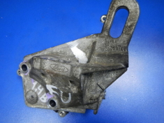 1461299 Кронштейн крепления двигателя правый Ford Fiesta