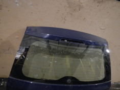 1525487 Стекло крышки багажника Ford Fiesta