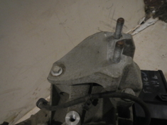 Крепление АКПП Ford Fiesta 